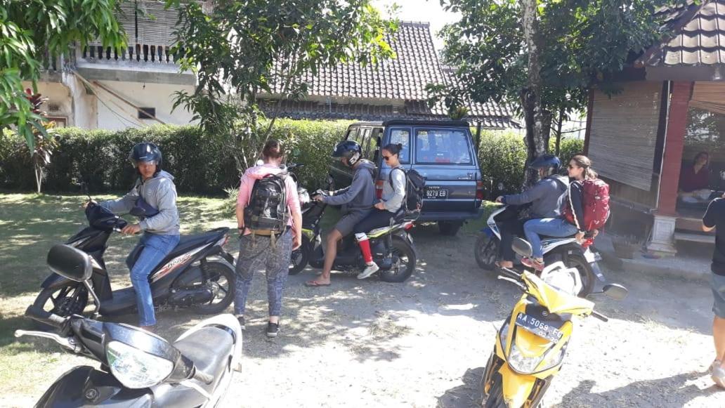 Griya Harja Homestay Magelang Extérieur photo